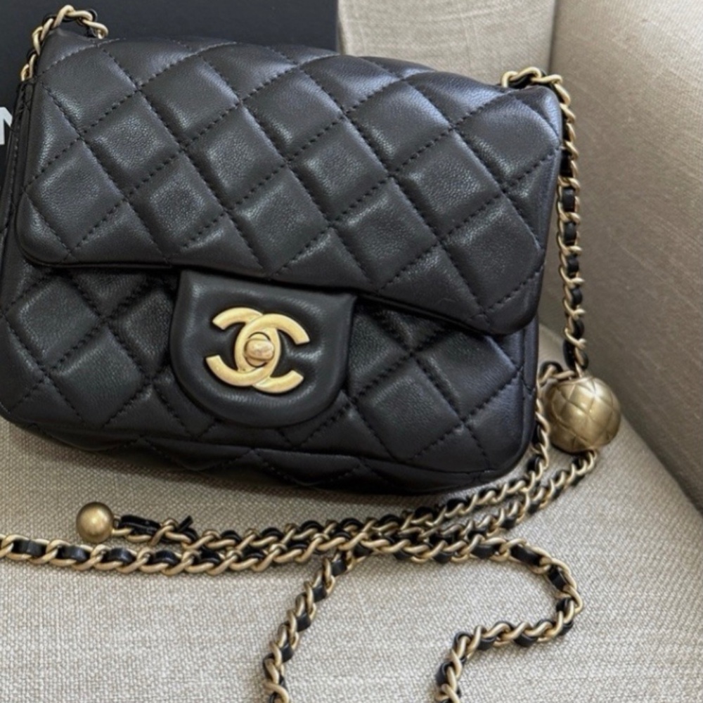 chanel vip gift shoulder bag crossbody cosmetic bag limited